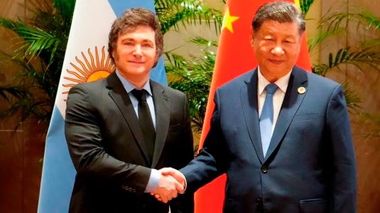 Xi Jinping y Milei acuerdan ampliar las relaciones comerciales y planean visitas oficiales