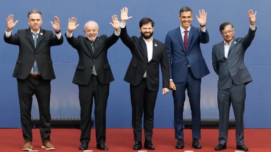 Líderes progresistas de España, Brasil, Colombia, Uruguay y Chile piden unidad frente al odio y los extremismos