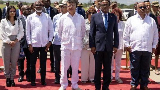 El presidente de Colombia visita Haití para dialogar sobre la seguridad y el fortalecimiento institucional