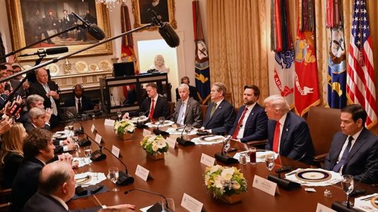 Estados Unidos trabaja en un segundo plan de apoyo financiero a Argentina que sumará 40.000 millones de dólares