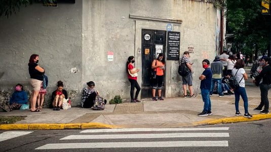 Destrucción del empleo y alta informalidad, el penoso panorama laboral de Argentina