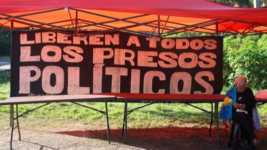 Más de 200 presos políticos inician una huelga de hambre en Venezuela, informan sus familiares