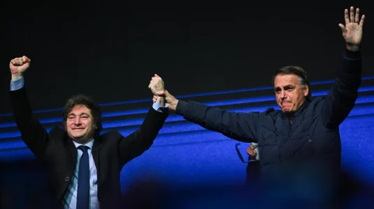 La Corte Suprema de Brasil niega a Milei visitar a Bolsonaro en prisión domiciliaria