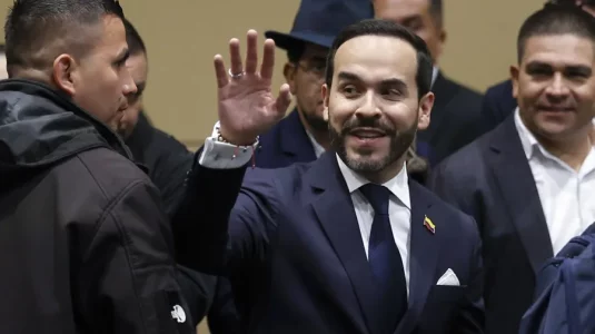 De la Espriella rompe otra tradición y dará su primer discurso como presidente de Colombia ante militares