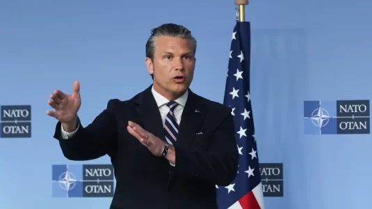 El jefe del Pentágono no descarta bombardeos de EE.UU. sobre Irán tras las nuevas sanciones