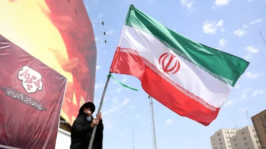 Irán evalúa atacar objetivos militares en Europa si Trump intensifica la guerra, dice Financial Times