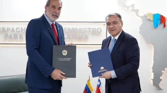 Chile y Venezuela formalizan el reinicio de sus relaciones consulares